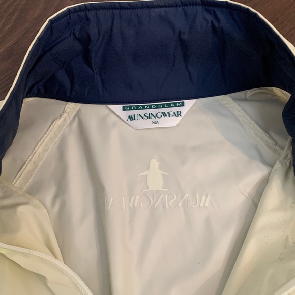 MUNSINGWEAR  Men's Spring/Summer Golf jacket - Picture 3 of 13